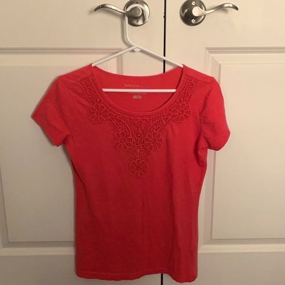 3/$30 ⭐️Van Heusen  Short Sleeve Tshirt - Picture 1 of 3